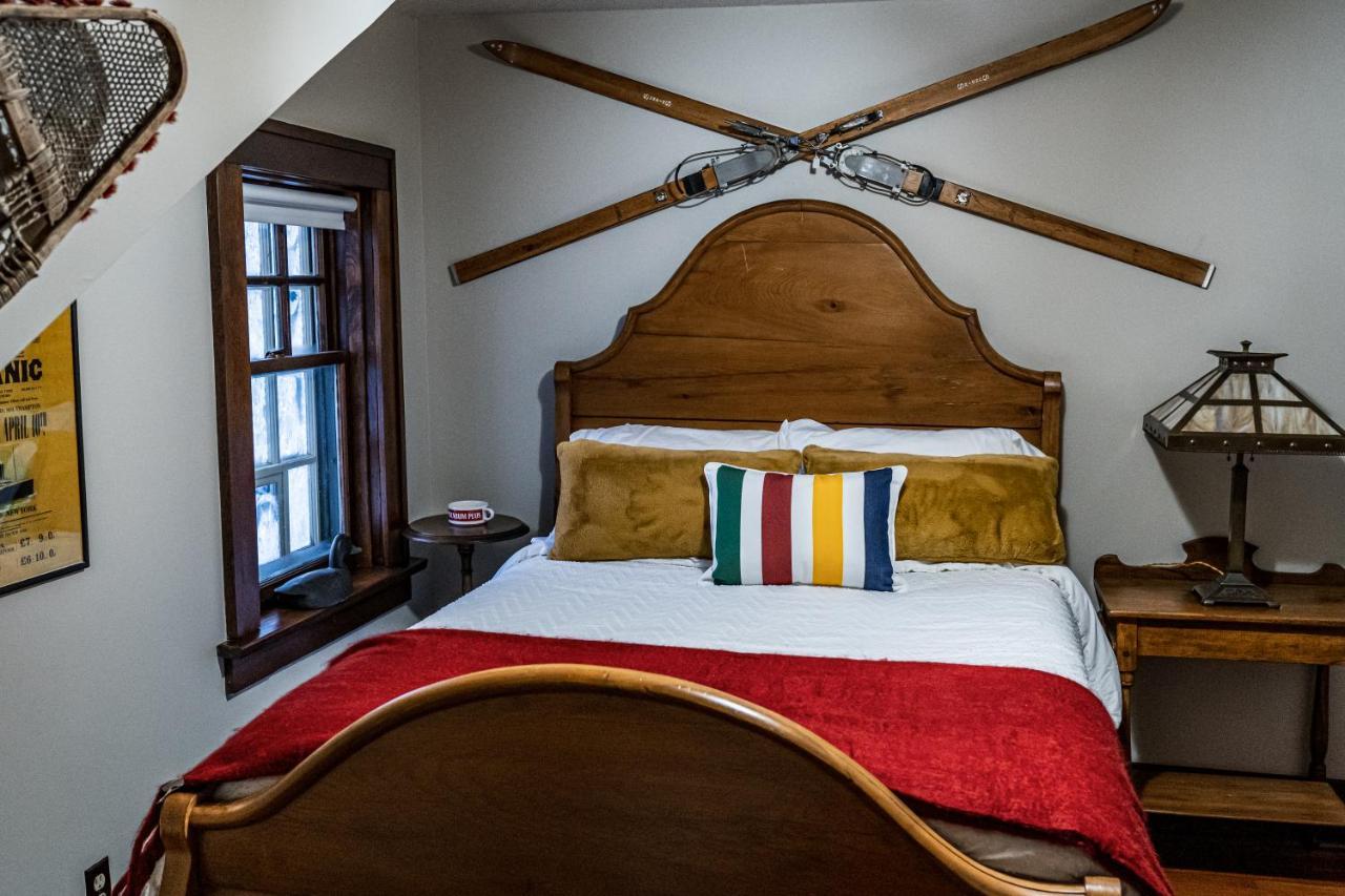 The Craftsman House Bed & Breakfast Bragg Creek Exterior foto